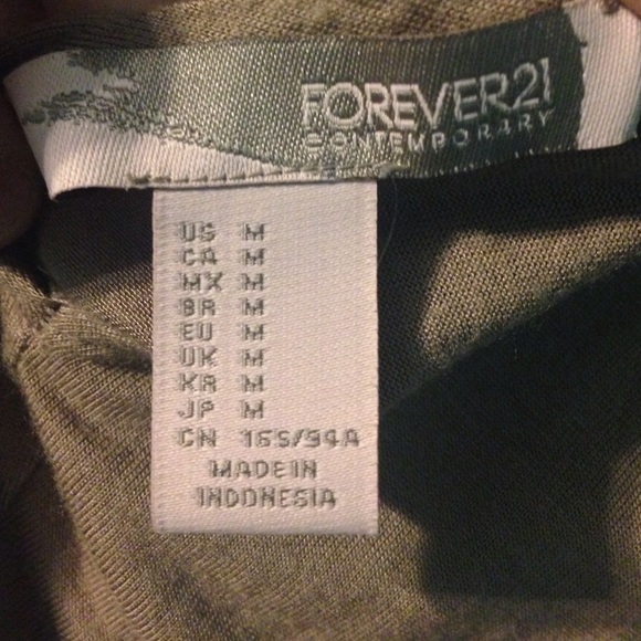 Back less top - Picture 3 of 3