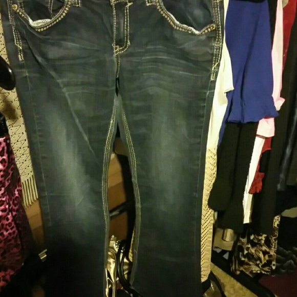 Additional pics of jeans
