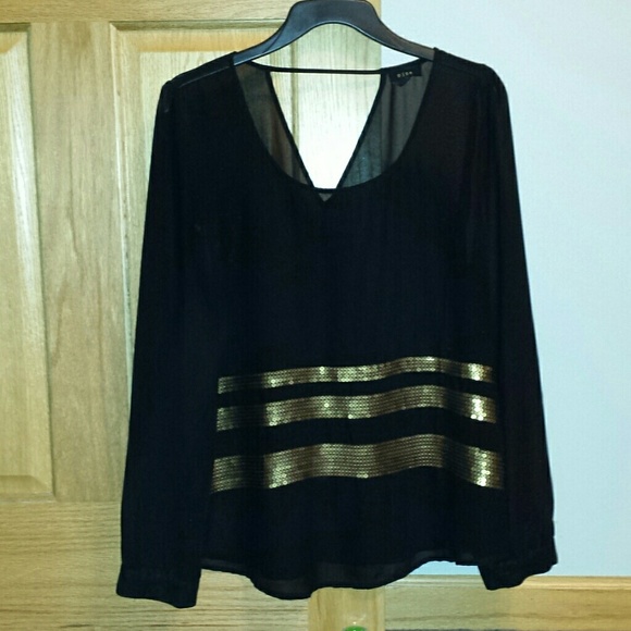 Black blouse