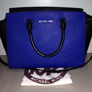 Michael Kors Selma East-West Large Handbag