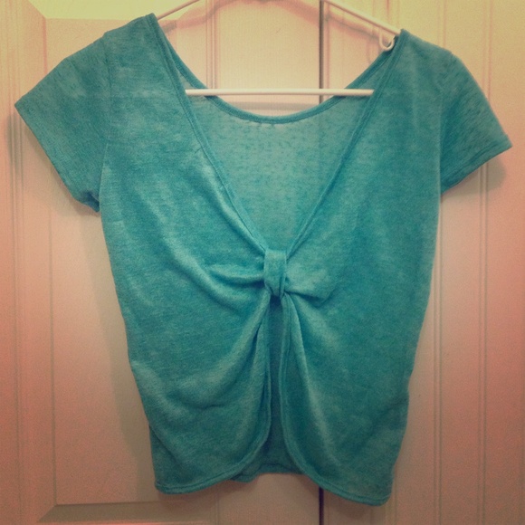 Open back teal T shirt