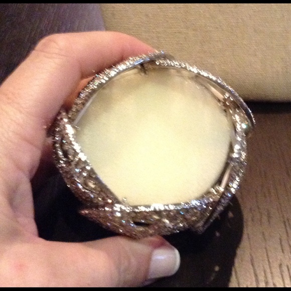 Beautiful Rhinestone Elastic Bracelet - Picture 3 of 4