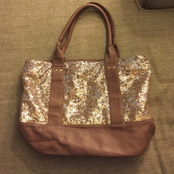 ✂️price cut✂️Gold sequins purse!!!