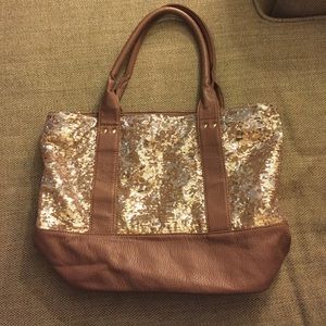 ✂️price cut✂️Gold sequins purse!!!