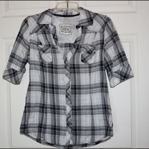 Cute plaid button up!