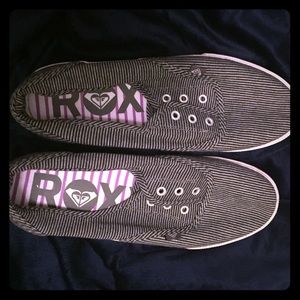 Roxy slip ons