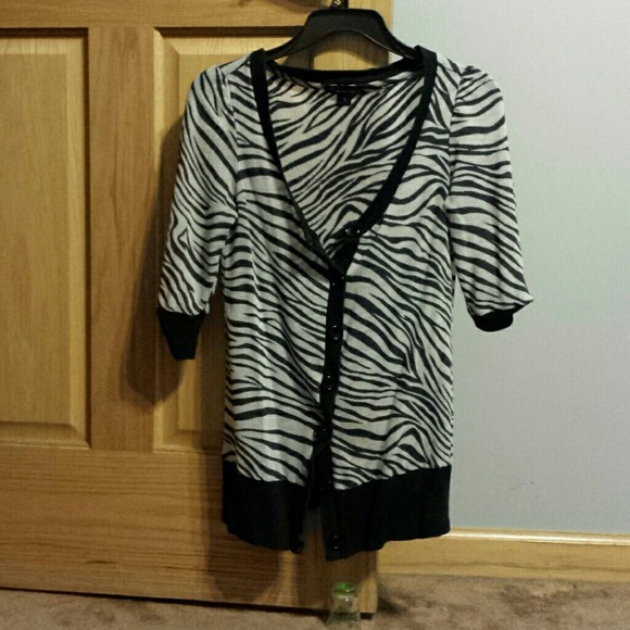 Zebra Blake and Grey button up - Picture 1 of 1