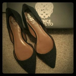 NWT Vince Camuto Geneva pointy flat
