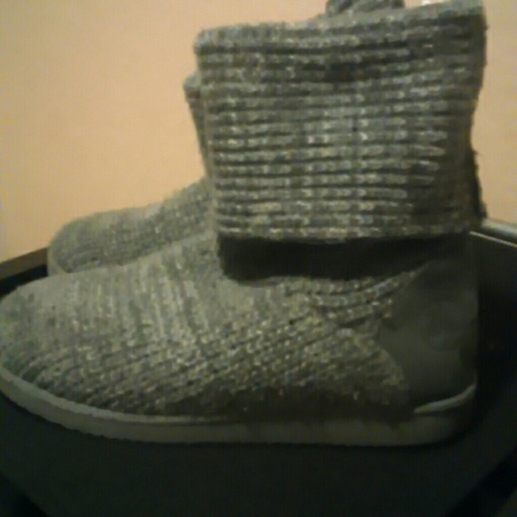 Grey boots
