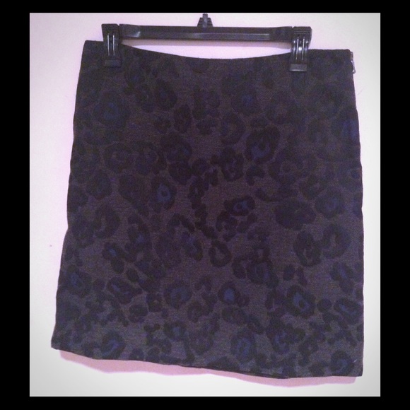 Black & dark blue leopard print skirt