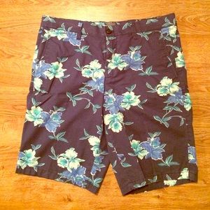 Men's Blue Hawaiian print shorts