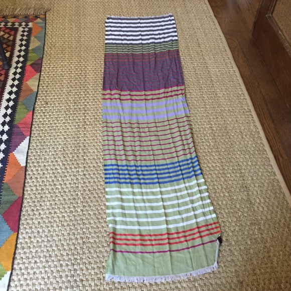 Striped scarf - Picture 3 of 3