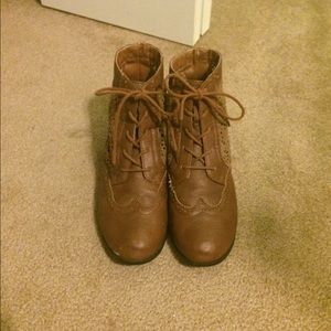 Brown lace up ANKLE BOOTS