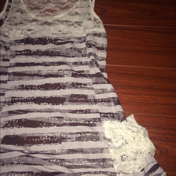 Shirt - Picture 3 of 3