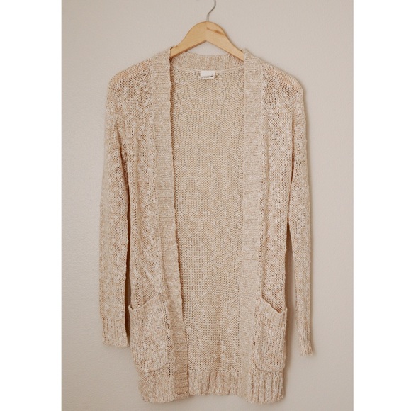 Sweaters - SOLD || Tan Sweater