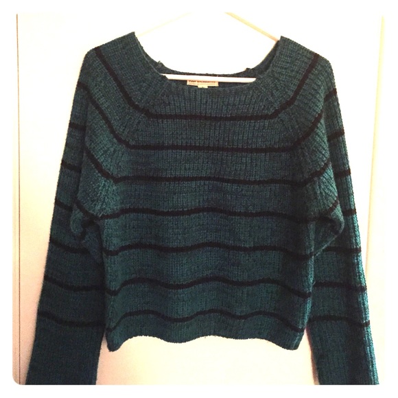 Comfy Long Sleeved Woven Striped Sweater