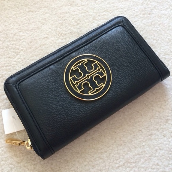 Tory burch wallet