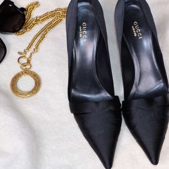 🎁Sold🎁 Gucci Black Satin Stilettos 9.5 Authentic - Picture 2 of 4