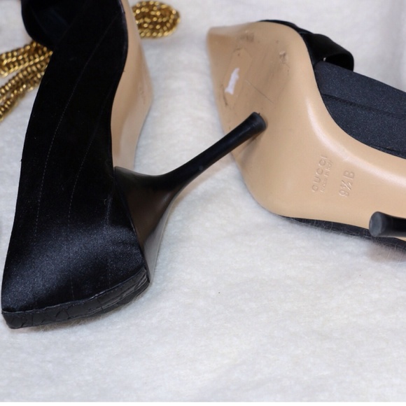 🎁Sold🎁 Gucci Black Satin Stilettos 9.5 Authentic - Picture 4 of 4