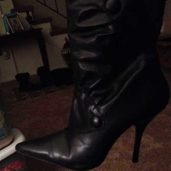 Black bakers boots in great condition