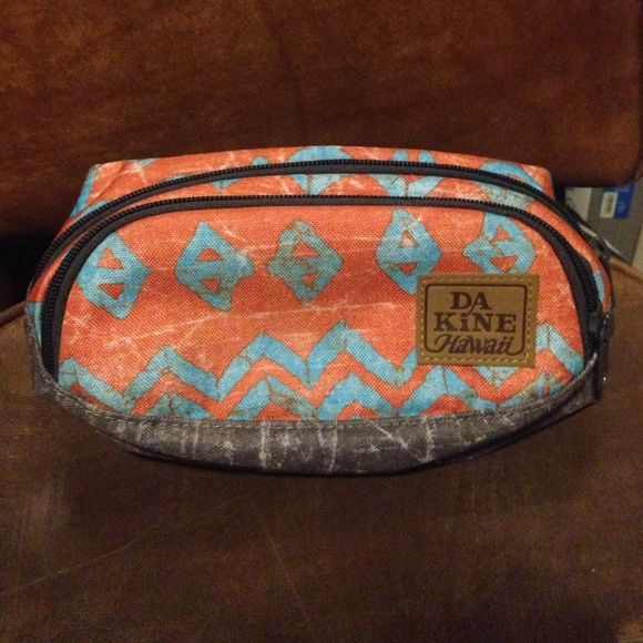 Dakine tribal print fanny pack