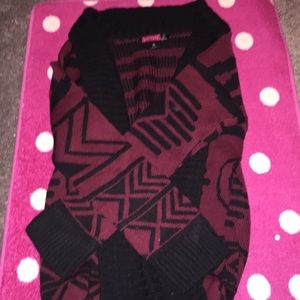 🚫SOLD🚫Aztec burgundy  cardigan