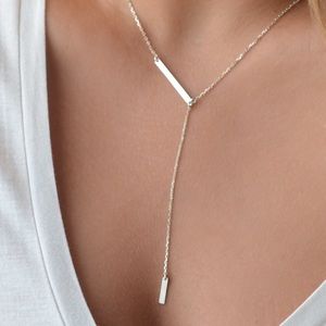 Silver strand necklace