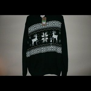 2 men's large sweaters