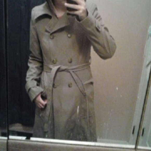 Beige Worthington Long Trenchcoat