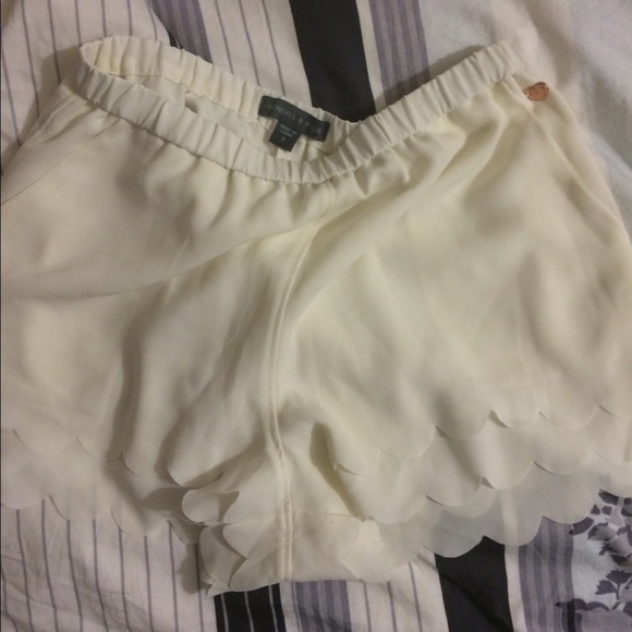 KendallxKylie scalloped high waisted shorts