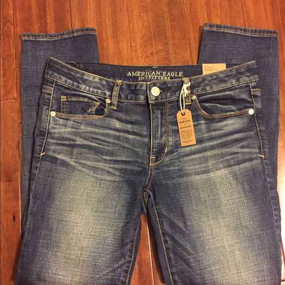 NWT American Eagle Skinny Jeans