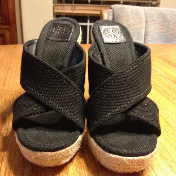 ISO TORY BURCH KRISTIN WEDGE SANDAL