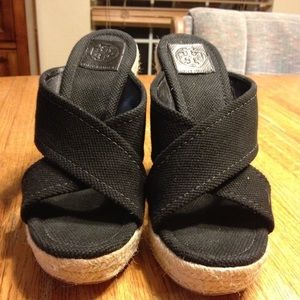 ISO TORY BURCH KRISTIN WEDGE SANDAL
