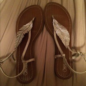 Carlos Santana feather sandals. Size 8