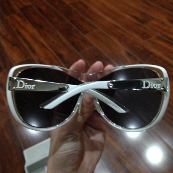 SUNGLASSES DIOR - Picture 2 of 3