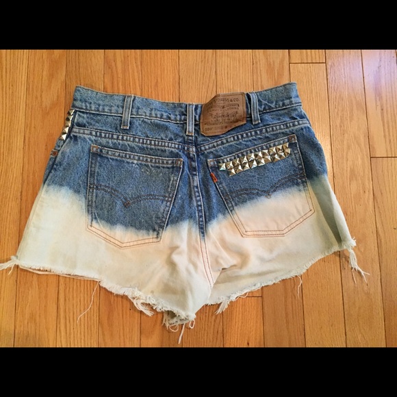 High waisted denim shorts with studs