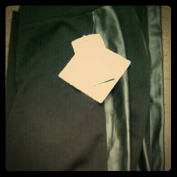 Leggings.