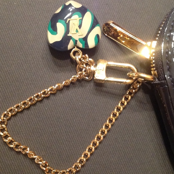 NO TRADE LV COEUR COIN PURSE monogram vernis - Picture 3 of 4