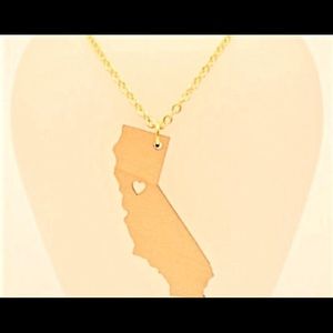 Handmade long strand California necklace 💕