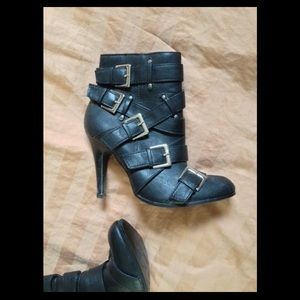 Deer on ankle boots - booties - pumps - club