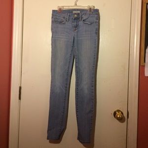 Bullhead light was skinny jeans