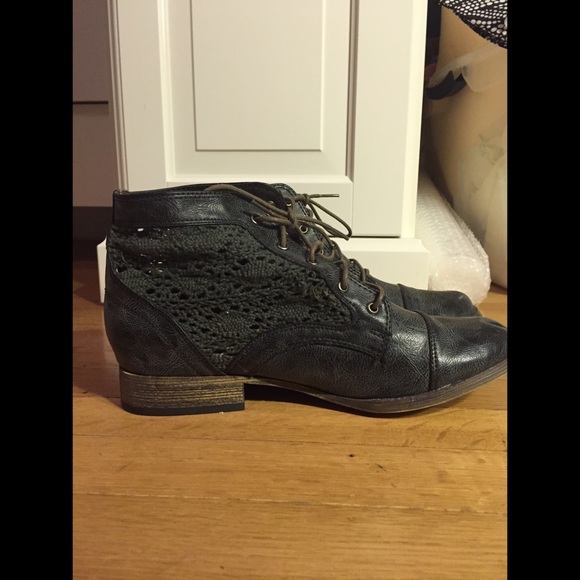 🚫SOLD🚫 Dark Gray Ankle Boots W/ Crochet Sides - Picture 1 of 4