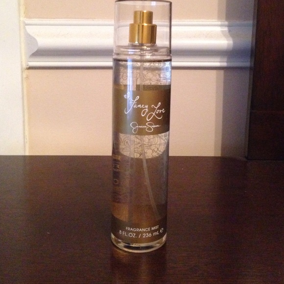 Jessica Simpson Fancy Love body mist