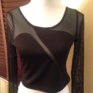NWT • Black Crop Top