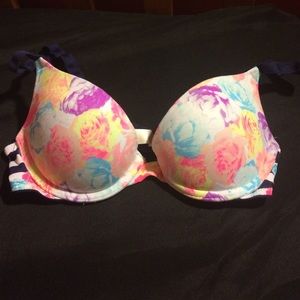 Brand new pink brand bra