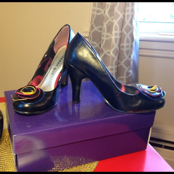 Black MaddenGirl heels with colorful flower accent
