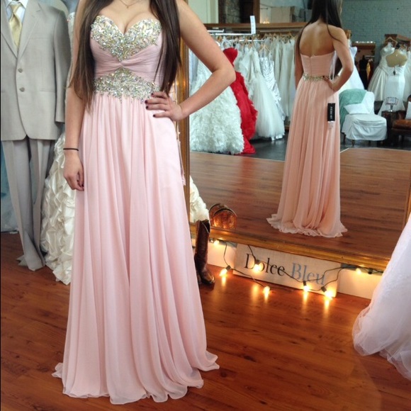Sherri Hill light pink prom dress