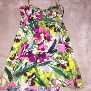 🎁 Floral Dress