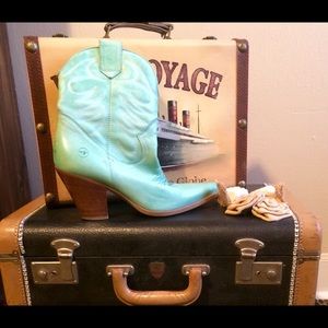 Mint green/Teal Cowgirl boots