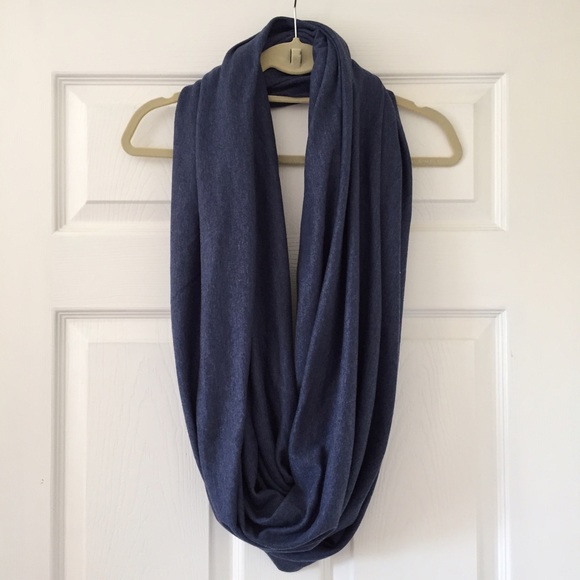 American Apparel Circle Scarf